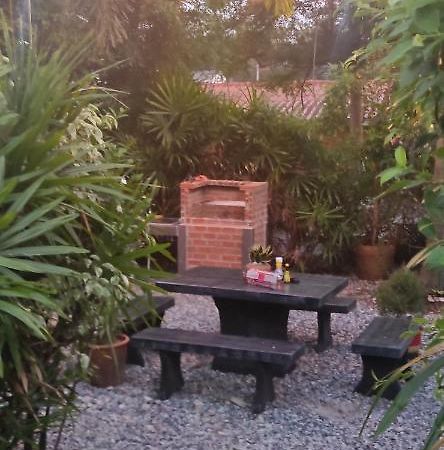 Daisy'S 2 Bedroom Family Home For Up To 5 Guests With Garden & Bbq Koh Samet Екстериор снимка