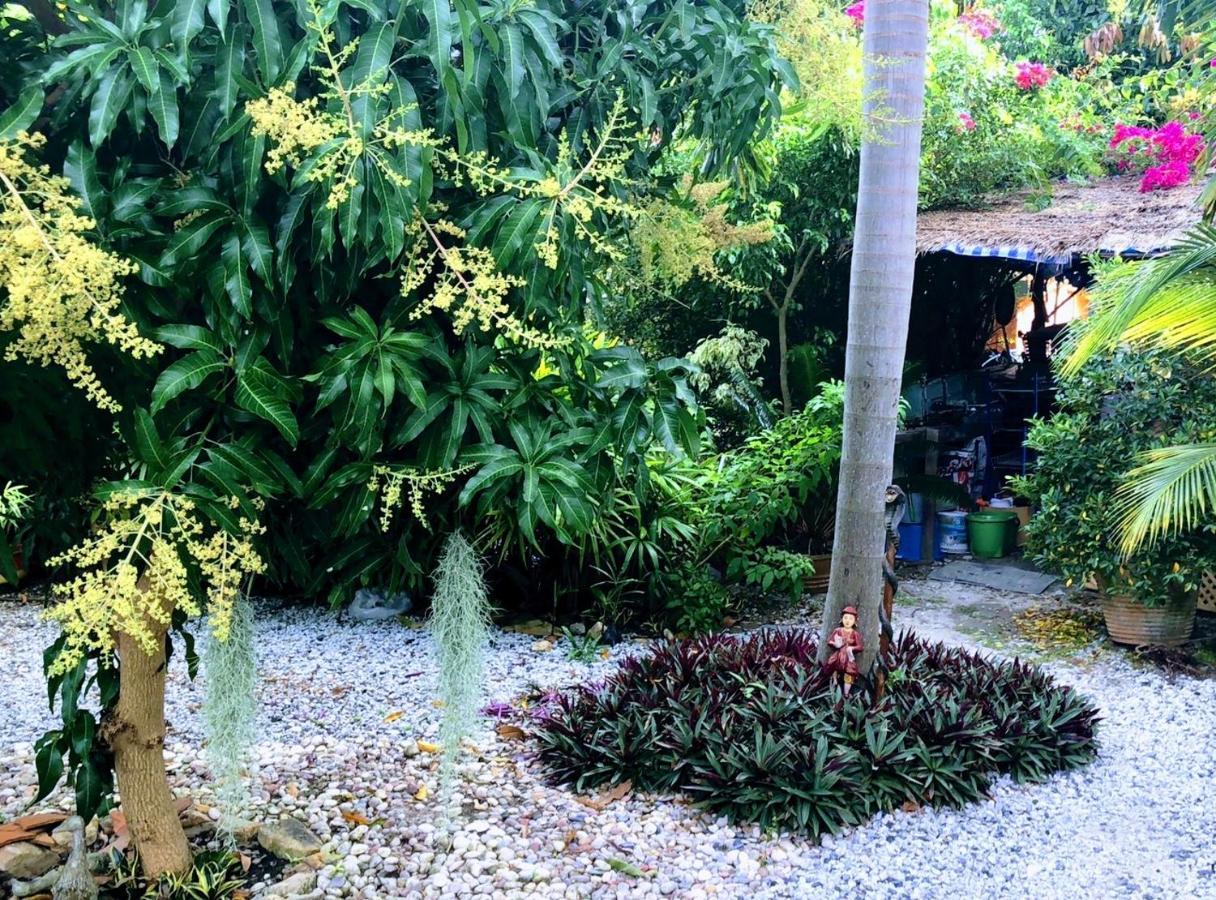 Daisy'S 2 Bedroom Family Home For Up To 5 Guests With Garden & Bbq Koh Samet Екстериор снимка