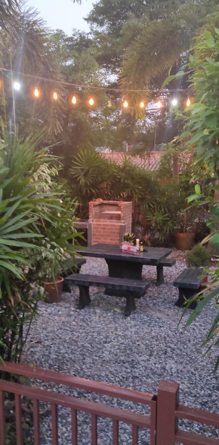 Daisy'S 2 Bedroom Family Home For Up To 5 Guests With Garden & Bbq Koh Samet Екстериор снимка